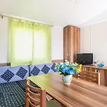 Il Borgo 4* アヴォラ